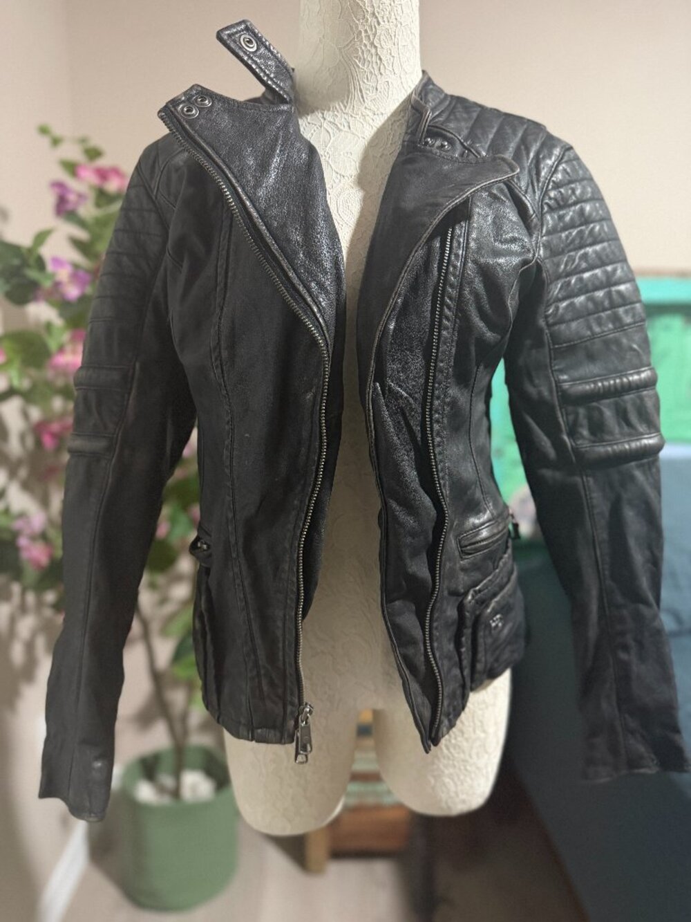 Harley-Davidson Women’s M Genuine Goatskin Leather Distressed Moto Jacket Black